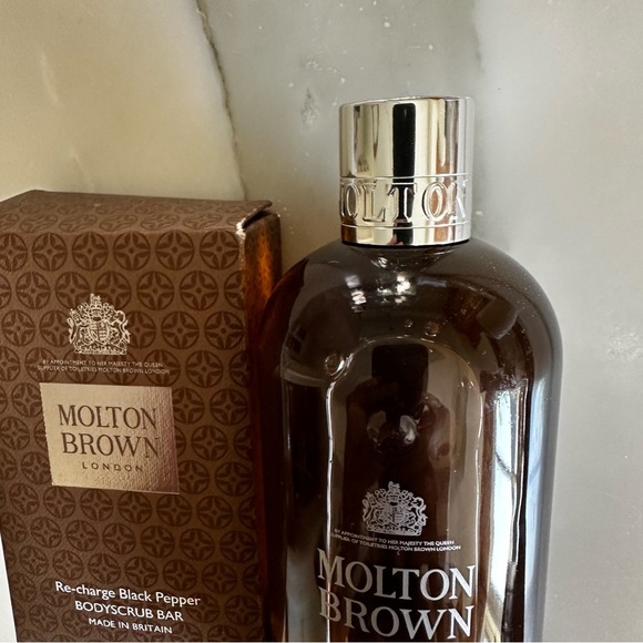 Molton Brown London Recharge Black Pepper Body Scrub Bar Bath Shower Gel England - Picture 9 of 10